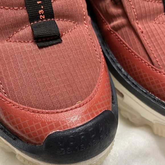 Nike Jordan Air Mae Size 5.5 NEW Canyon Rust Mango Black - Picture 13 of 15